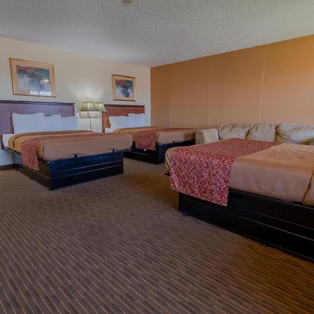 Thunderbird Lodge Мичъл Екстериор снимка