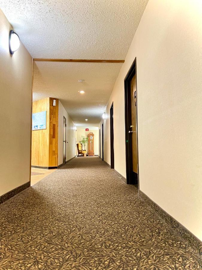 Thunderbird Lodge Мичъл Екстериор снимка