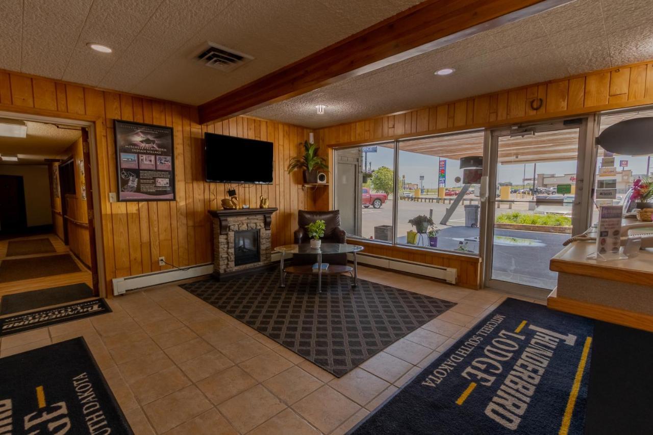Thunderbird Lodge Мичъл Екстериор снимка