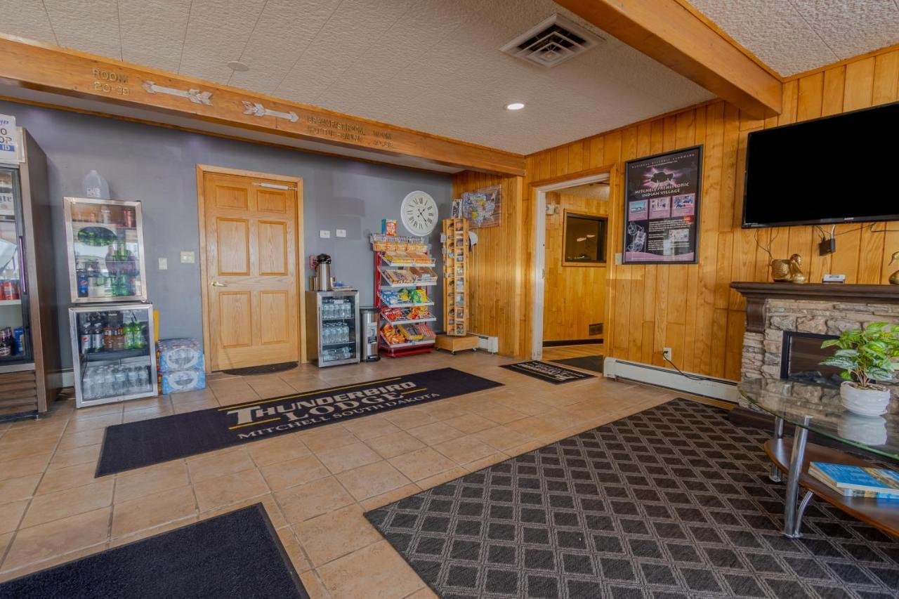 Thunderbird Lodge Мичъл Екстериор снимка