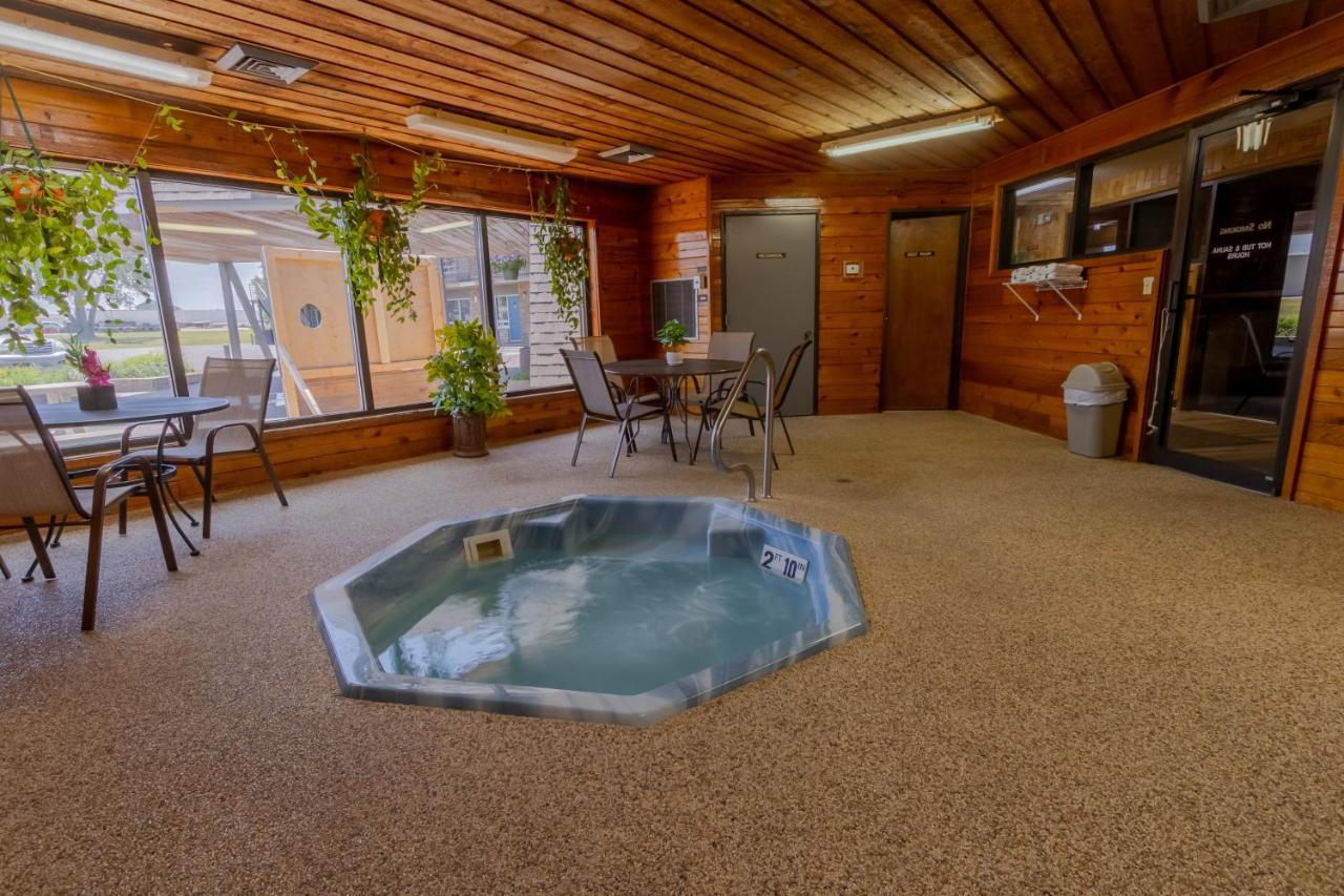 Thunderbird Lodge Мичъл Екстериор снимка