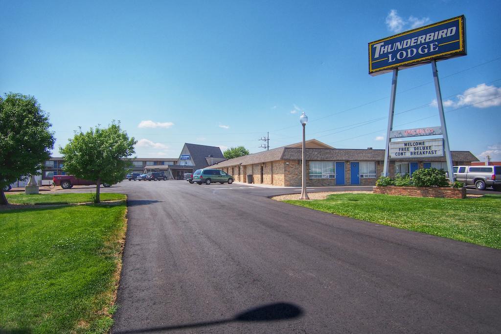 Thunderbird Lodge Мичъл Екстериор снимка